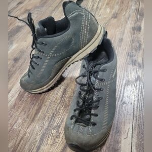 Patagonia Performance Footwear Lace Up Hiking Shoe  Size 9.5